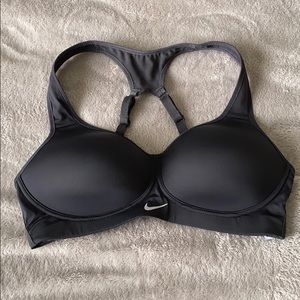 Nike razorback sports bra